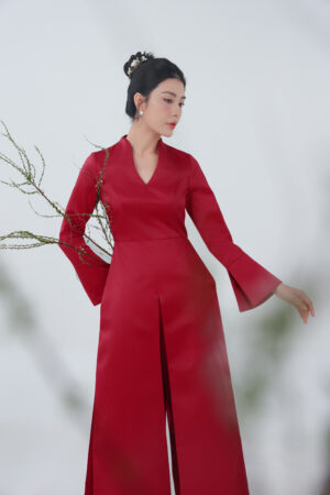 Four Slit Bell Sleeves Ao Dai